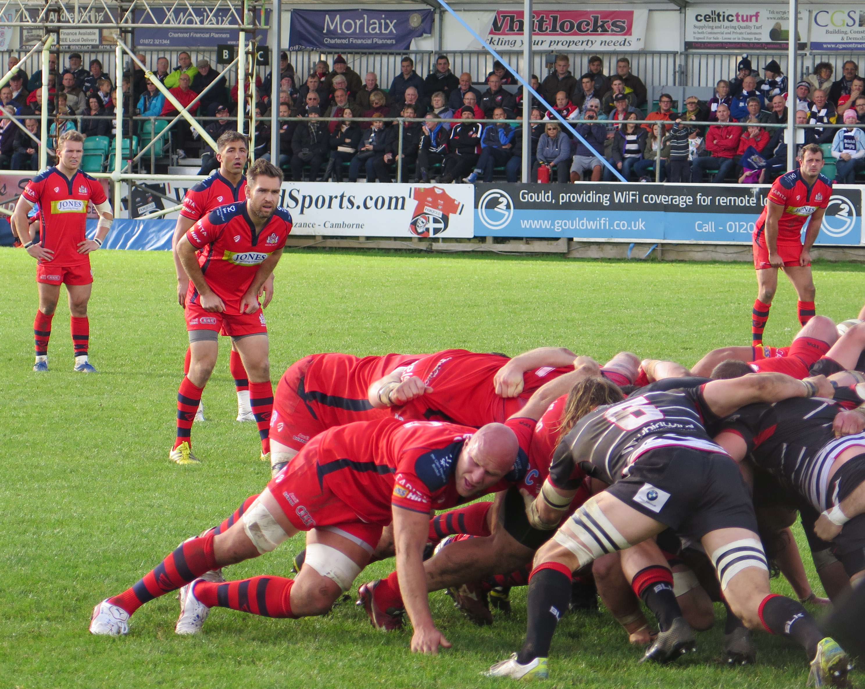 Alan Crane: Nick Carpenter outside Gavin Henson...