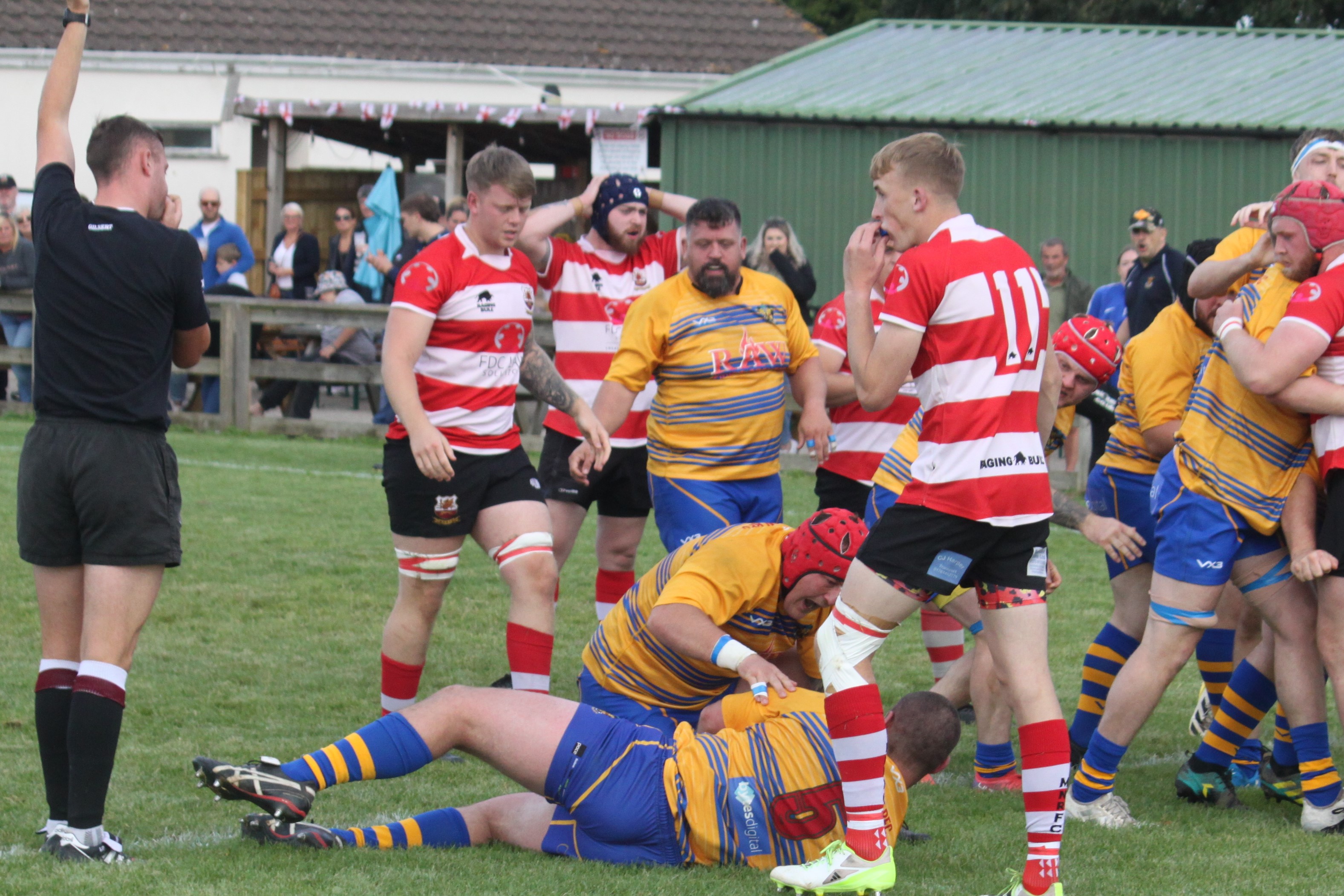 Tom O'Connell scores...