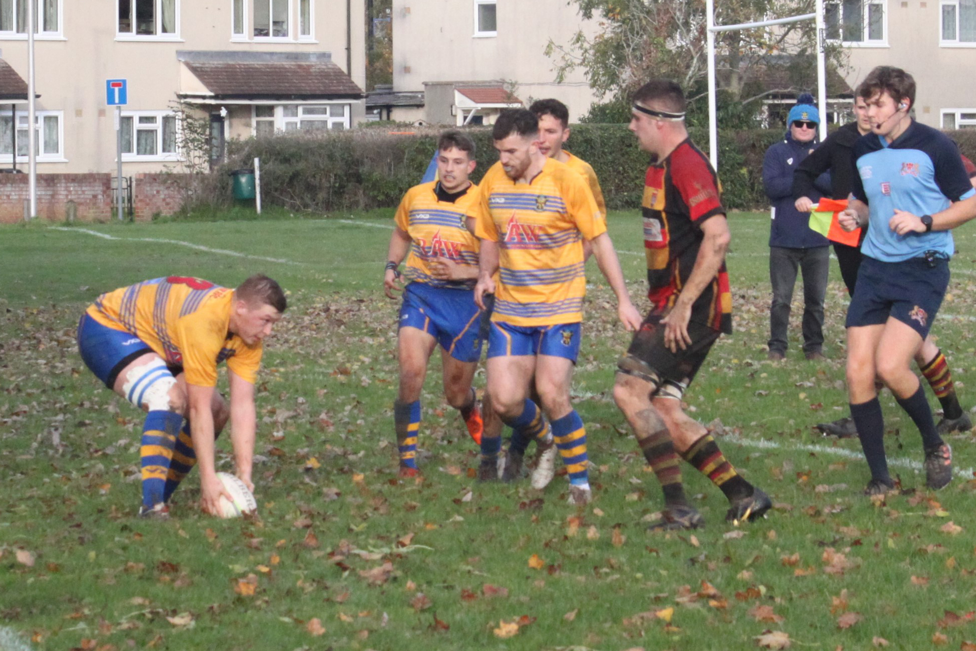 Jonny Hicks scores...